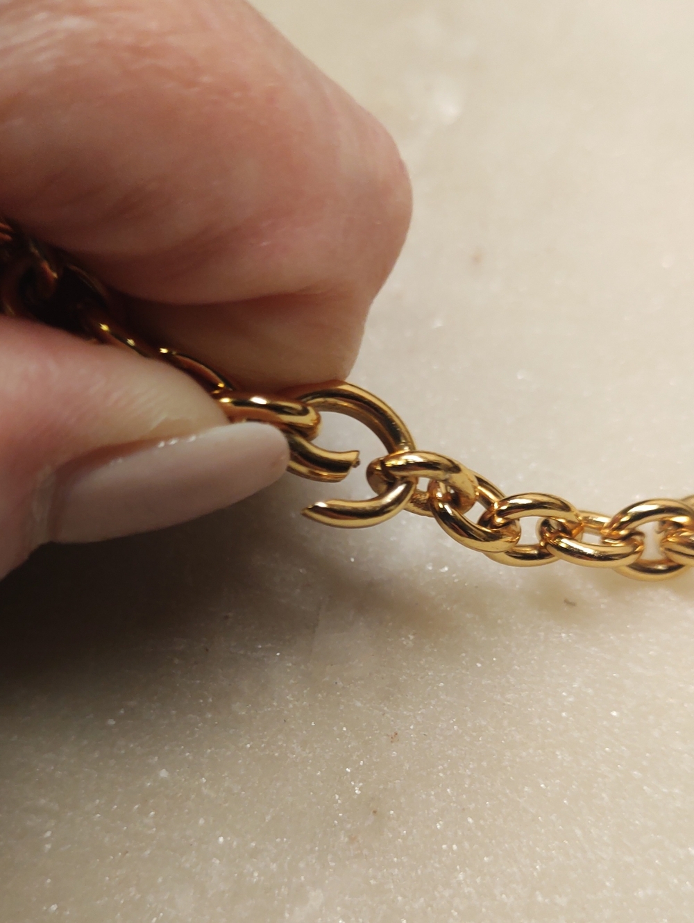 Brighton Luxe Link Gold Charm Bracelet Like New - Picture 6 of 9